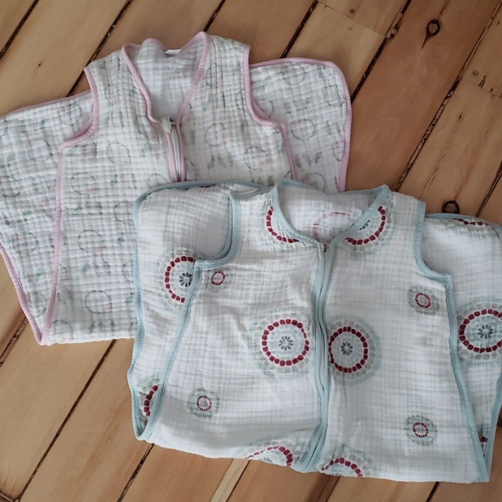 Bundle of two sleepsacks